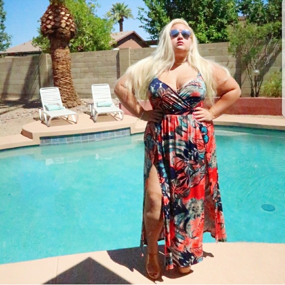 Dresses & Skirts - Maxi multi color Dresses & Skirts - Maxi multi color